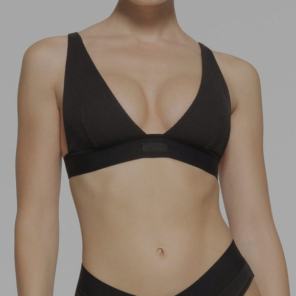 SKIMS Cotton Rib Plunge Bralette Size:Large Soot - Picture 6 of 8